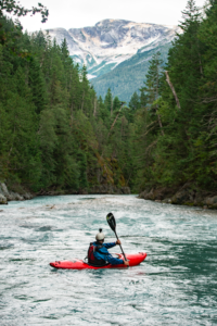 Jules Domine : Le kayak comme alternative économique